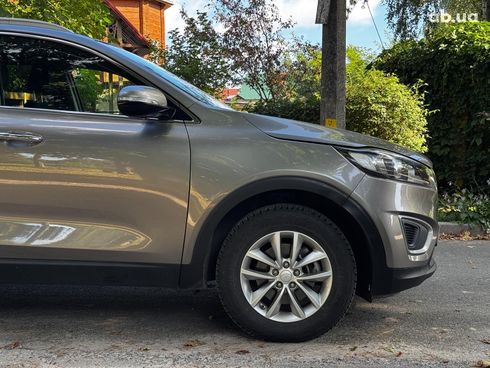 Kia Sorento 2016 серый - фото 4