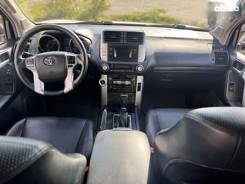 Toyota Land Cruiser Prado 2013 - фото 19