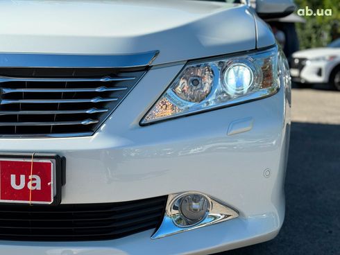 Toyota Camry 2014 белый - фото 12