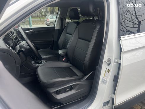 Volkswagen Tiguan 2018 белый - фото 3