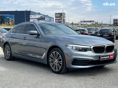 BMW 5 серия 2019 серый - фото 12