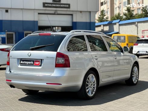 Skoda Octavia 2010 серый - фото 10