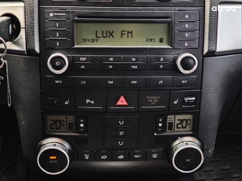 Volkswagen Touareg 2007 черный - фото 32