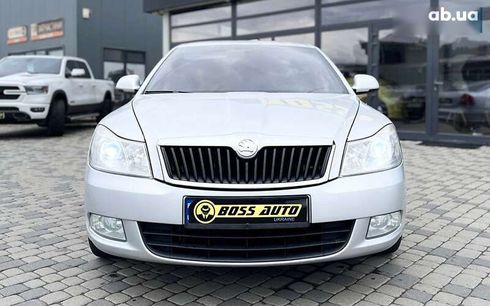 Skoda Octavia 2010 - фото 2