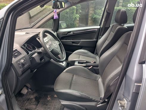 Opel Zafira 2005 серый - фото 10