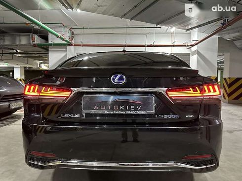 Lexus LS 2017 - фото 10