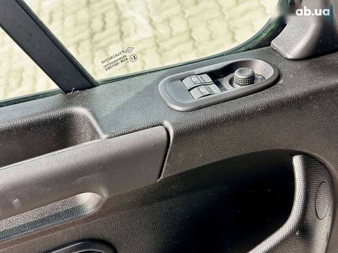 Opel Movano 2011 - фото 16