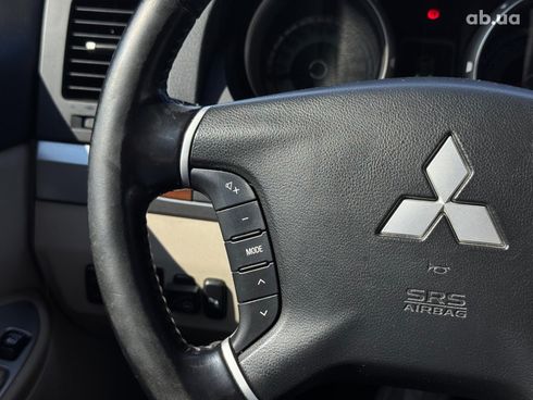 Mitsubishi Pajero Wagon 2008 бежевый - фото 30