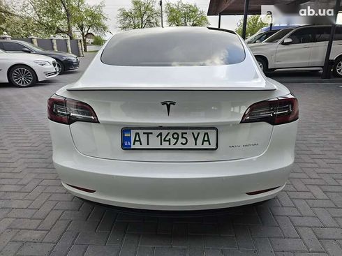 Tesla Model 3 2021 - фото 24