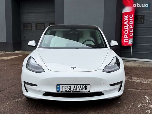 Tesla Model 3 2021 - фото 3