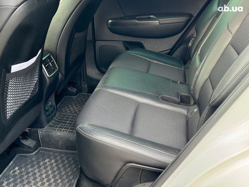 Kia Sportage 2016 белый - фото 25