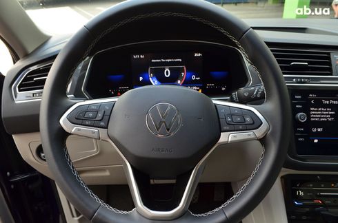 Volkswagen Tiguan 2022 синий - фото 17