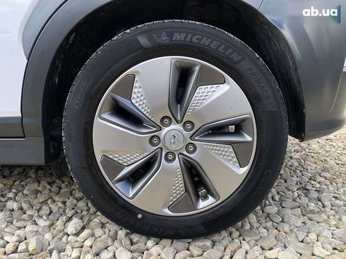 Hyundai Kona Electric 2020 - фото 25