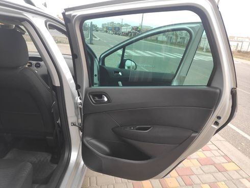 Peugeot 308 2010 серый - фото 17