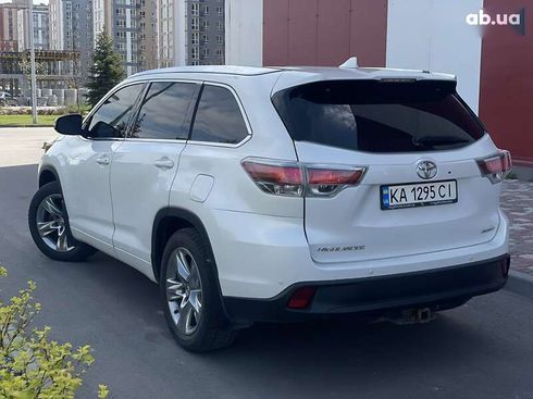 Toyota Highlander 2015 - фото 6