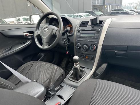 Toyota Corolla 2009 серый - фото 17