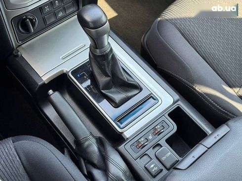 Toyota Land Cruiser Prado 2019 - фото 30