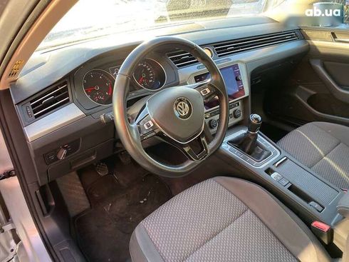 Volkswagen Passat 2018 - фото 10