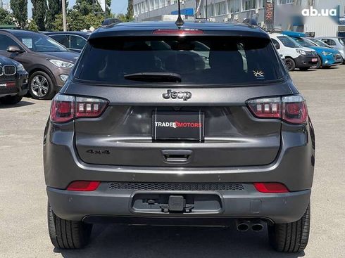 Jeep Compass 2018 - фото 8