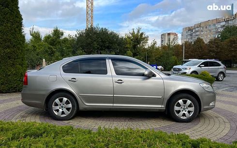 Skoda Octavia 2011 - фото 4
