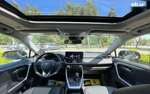Toyota RAV4 2023 - фото 13