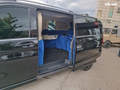 Mercedes-Benz V-Класс 2023 черный - фото 102