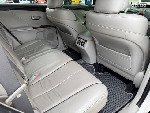 Toyota Venza 2009 белый - фото 16