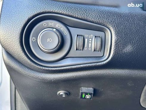 Jeep Renegade 2016 - фото 22