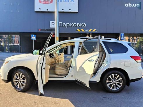 Nissan Pathfinder 2015 - фото 11