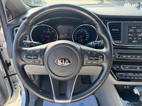Kia Carnival 2019 - фото 8