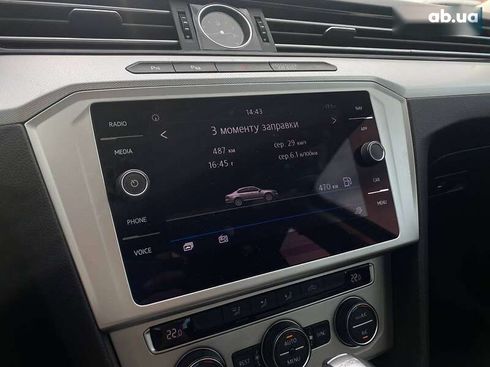 Volkswagen Passat 2017 - фото 28