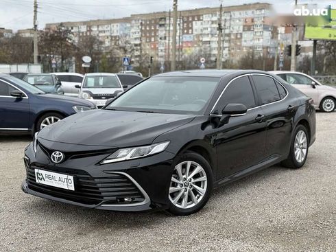 Toyota Camry 2021 - фото 4