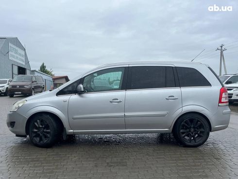Opel Zafira 2010 серый - фото 6