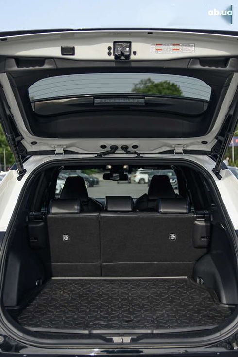 Toyota RAV4 2022 - фото 22