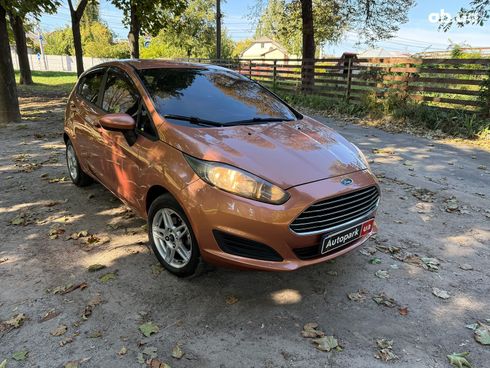 Ford Fiesta 2016 оранжевый - фото 3
