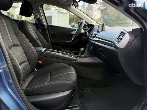 Mazda 3 2017 - фото 13