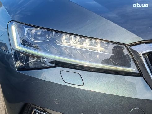 Skoda Superb 2021 серый - фото 4