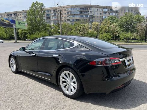 Tesla Model S 2019 - фото 9