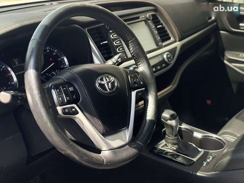 Toyota Highlander 2015 - фото 15
