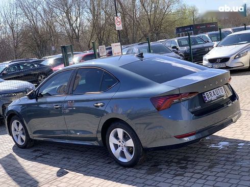 Skoda Octavia 2020 - фото 21