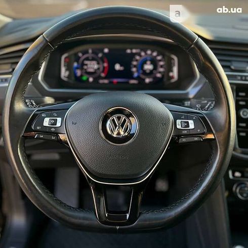 Volkswagen Tiguan Allspace 2020 - фото 19