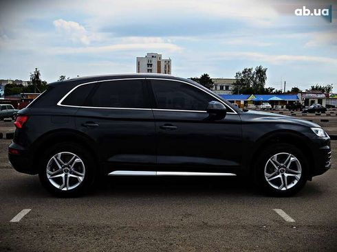 Audi Q5 2017 - фото 6