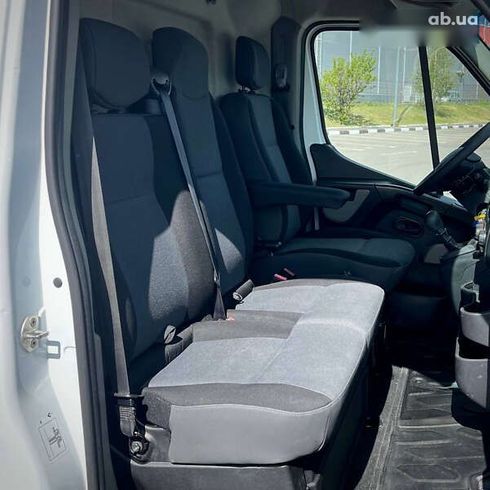 Renault Master 2015 - фото 21