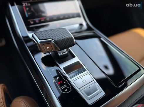 Audi RS Q8 2021 - фото 25