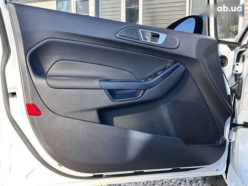 Ford Fiesta 2016 - фото 11