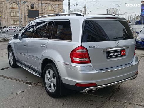 Mercedes-Benz GL-Класс 2010 серый - фото 5