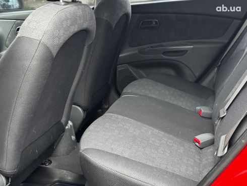 Kia Rio 2008 красный - фото 22