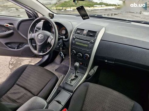 Toyota Corolla 2009 - фото 19