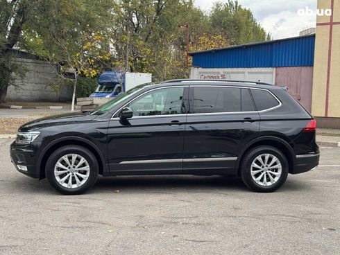 Volkswagen Tiguan 2017 черный - фото 2