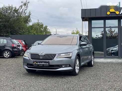 Skoda Superb 2016 - фото 10